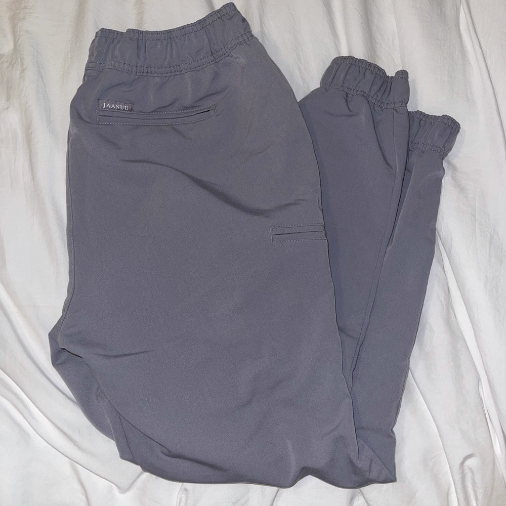 Jaanuu Jogger